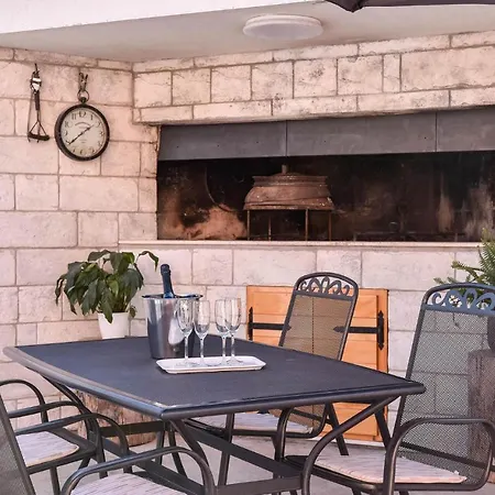 3 Bedroom Beautiful In Apartment