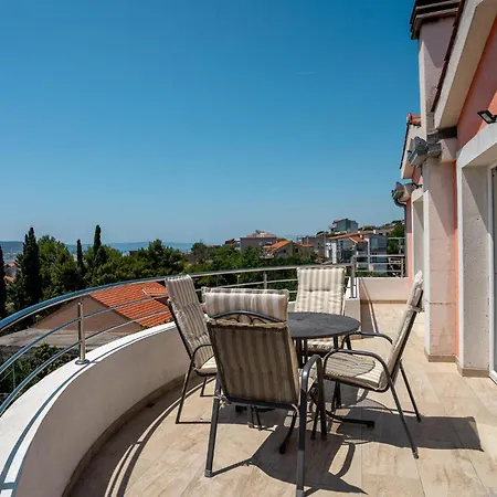 Appartement 3 Bedroom Beautiful In